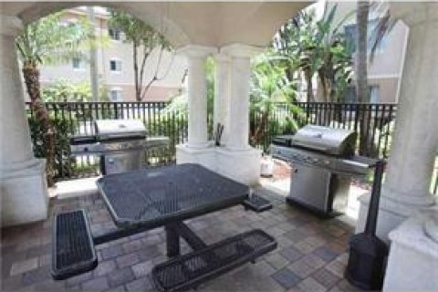 Condo in Fort Lauderdale, Florida, 2 bedrooms № 2083229 - photo 14