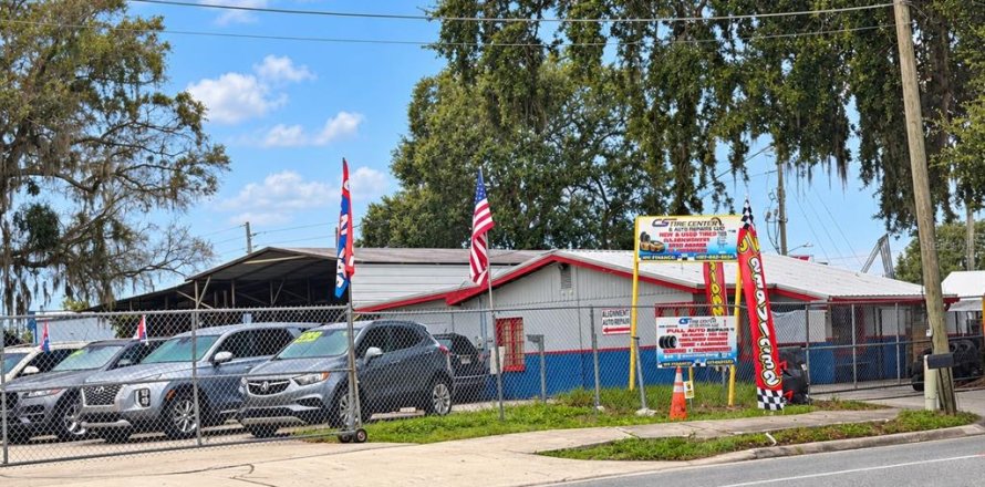 Immobilier commercial à Kissimmee, Floride 86.96 m2 № 2437239