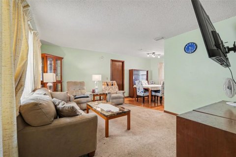 Villa ou maison à vendre à Seffner, Floride: 4 chambres, 123.19 m2 № 2226449 - photo 5