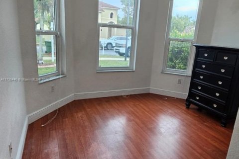 House in Homestead, Florida 5 bedrooms, 188.03 sq.m. № 1735811 - photo 20
