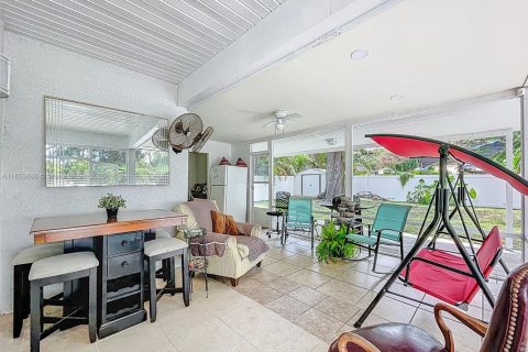 Villa ou maison à vendre à Tampa, Floride: 3 chambres, 146.04 m2 № 1958010 - photo 19