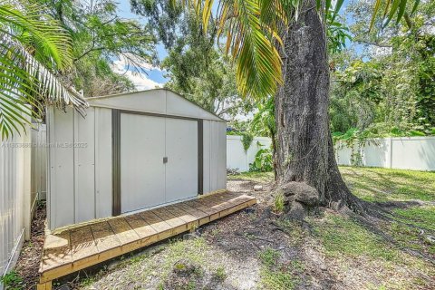 Villa ou maison à vendre à Tampa, Floride: 3 chambres, 146.04 m2 № 1958010 - photo 14