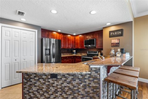 Condo in Daytona Beach Shores, Florida, 3 bedrooms  № 1563213 - photo 8