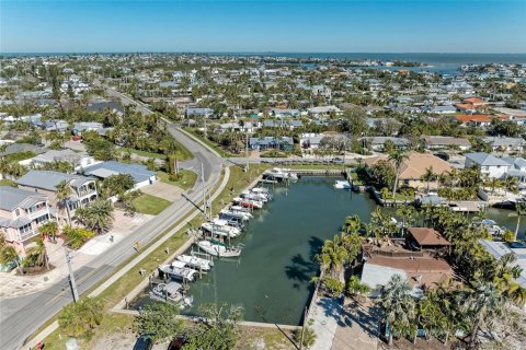 Villa ou maison à vendre à Holmes Beach, Floride: 2 chambres, 128.21 m2 № 1614252 - photo 20