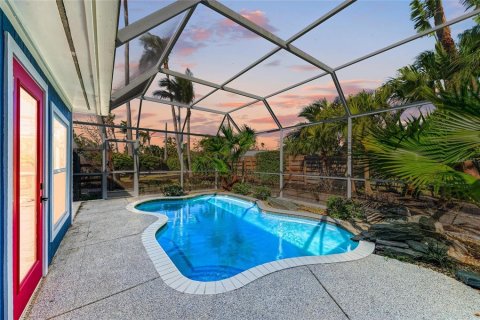 Villa ou maison à vendre à Holmes Beach, Floride: 2 chambres, 128.21 m2 № 1614252 - photo 14