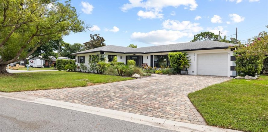Villa ou maison à Seminole, Floride 3 chambres, 174.28 m2 № 2221718