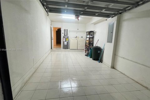 Townhouse in Doral, Florida 3 bedrooms, 158.03 sq.m. № 1809144 - photo 16
