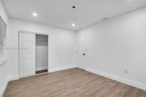 Купить виллу или дом в Норт-Майами, Флорида 4 спальни, 153.57м2, № 1991613 - фото 17