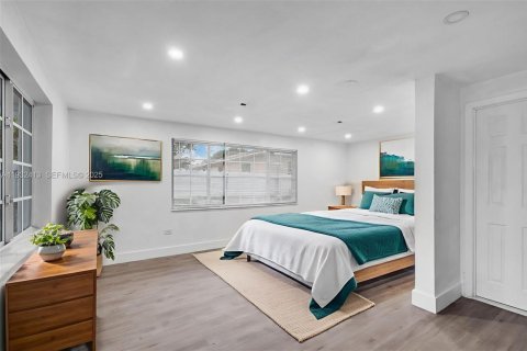 Купить виллу или дом в Норт-Майами, Флорида 4 спальни, 153.57м2, № 1991613 - фото 18