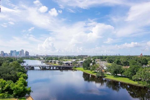 Condo in Tampa, Florida, 3 bedrooms  № 1666376 - photo 29