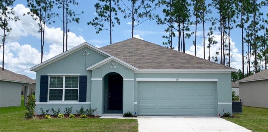 House in Ocala, Florida 3 bedrooms, 155.15 sq.m. № 1782265