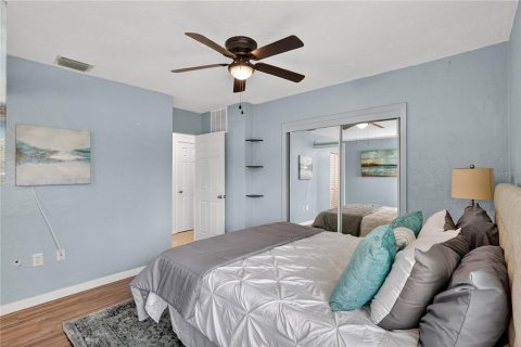Casa en venta en Gulfport, Florida, 3 dormitorios, 106.84 m2 № 1898465 - foto 15
