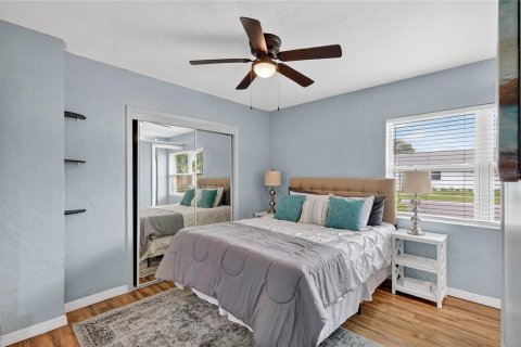 Casa en venta en Gulfport, Florida, 3 dormitorios, 106.84 m2 № 1898465 - foto 14