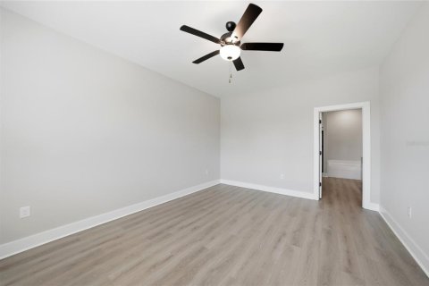 Villa ou maison à vendre à Port Charlotte, Floride: 4 chambres, 183.95 m2 № 2122451 - photo 19
