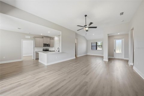 Villa ou maison à vendre à Port Charlotte, Floride: 4 chambres, 183.95 m2 № 2122451 - photo 11