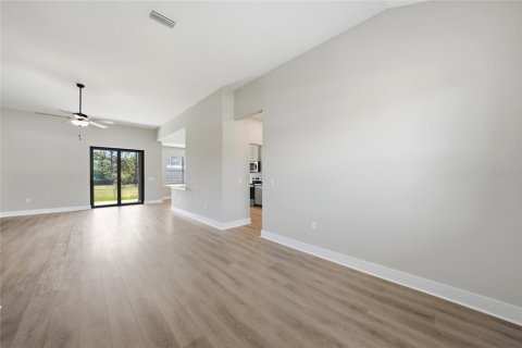 Villa ou maison à vendre à Port Charlotte, Floride: 4 chambres, 183.95 m2 № 2122451 - photo 3