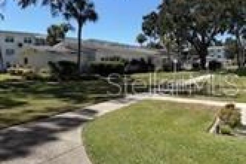 Condo in Bradenton, Florida, 1 bedroom  № 2236716 - photo 15