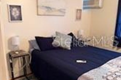 Condo in Bradenton, Florida, 1 bedroom  № 2236716 - photo 8