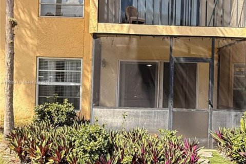 Снять в аренду кондоминиум в Бока-Ратон, Флорида 2 спальни, 86.96м2, № 2246142 - фото 18