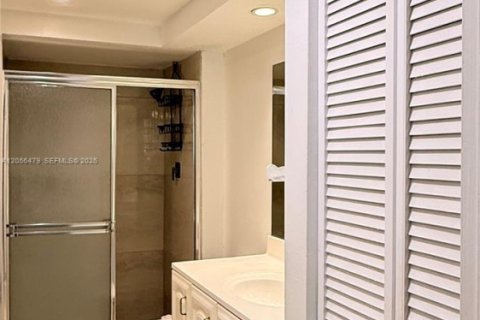 Снять в аренду кондоминиум в Бока-Ратон, Флорида 2 спальни, 86.96м2, № 2246142 - фото 11