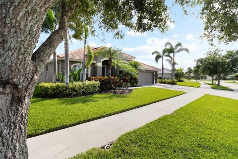 Casa en venta en Apollo Beach, Florida, 4 dormitorios, 318.1 m2 № 1821400 - foto 2