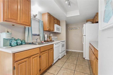 Copropriété à vendre à Temple Terrace, Floride: 2 chambres, 119.57 m2 № 2389188 - photo 5
