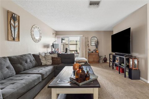 Copropriété à vendre à Temple Terrace, Floride: 2 chambres, 119.57 m2 № 2389188 - photo 18