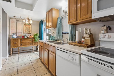 Copropriété à vendre à Temple Terrace, Floride: 2 chambres, 119.57 m2 № 2389188 - photo 11