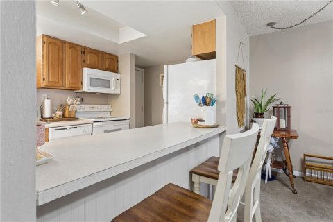 Copropriété à vendre à Temple Terrace, Floride: 2 chambres, 119.57 m2 № 2389188 - photo 13