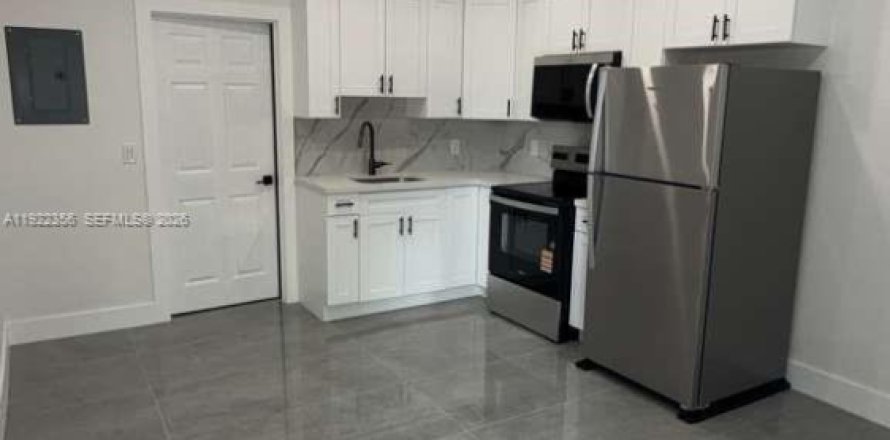 Apartamento en Miami Beach, Florida 1 dormitorio № 2060026