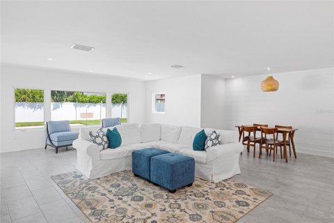 Villa ou maison à louer à Belleair Beach, Floride: 2 chambres, 141.21 m2 № 2380450 - photo 3