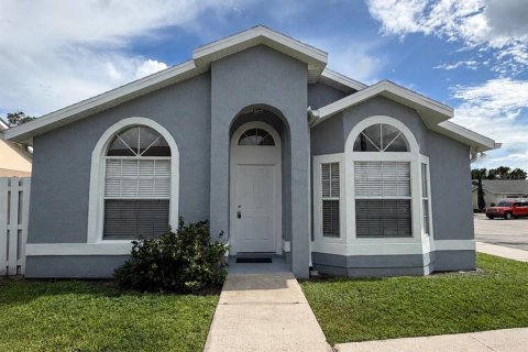 House in Kissimmee, Florida 4 bedrooms, 117.34 sq.m. № 2347355