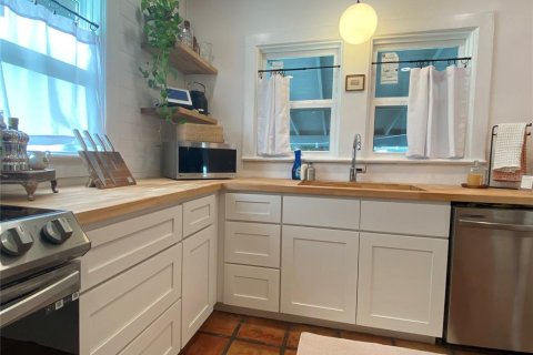 Casa en alquiler en Edgewater, Florida, 2 dormitorios, 102.19 m2 № 1908501 - foto 3