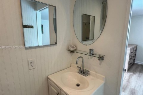 Immobilier commercial à louer à Lake Worth, Floride: 1 chambre № 2397510 - photo 7