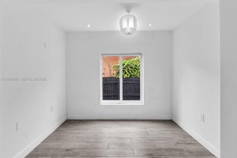 Villa ou maison à vendre à El Portal, Floride: 5 chambres, 229 m2 № 1846117 - photo 21