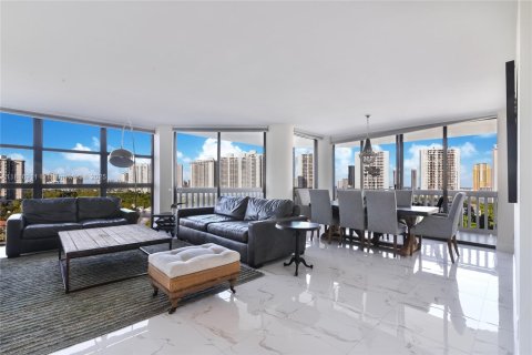 Condo in Aventura, Florida, 3 bedrooms  № 1776095 - photo 1