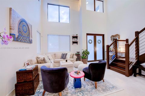 House in Palmetto Bay, Florida 5 bedrooms, 264.59 sq.m. № 1858508 - photo 8