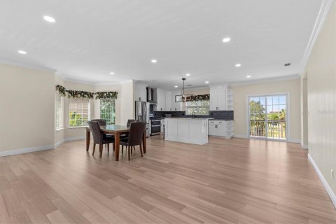 House in Tarpon Springs, Florida 3 bedrooms, 187.01 sq.m. № 2389179 - photo 7