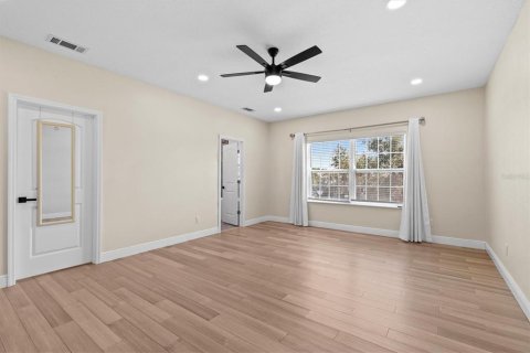 House in Tarpon Springs, Florida 3 bedrooms, 187.01 sq.m. № 2389179 - photo 14