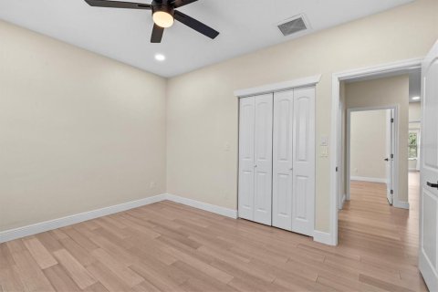 House in Tarpon Springs, Florida 3 bedrooms, 187.01 sq.m. № 2389179 - photo 21