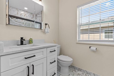 House in Tarpon Springs, Florida 3 bedrooms, 187.01 sq.m. № 2389179 - photo 22
