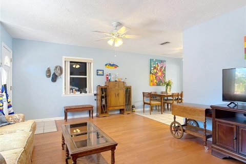 Casa en venta en Daytona Beach, Florida, 3 dormitorios, 144.74 m2 № 1581938 - foto 5