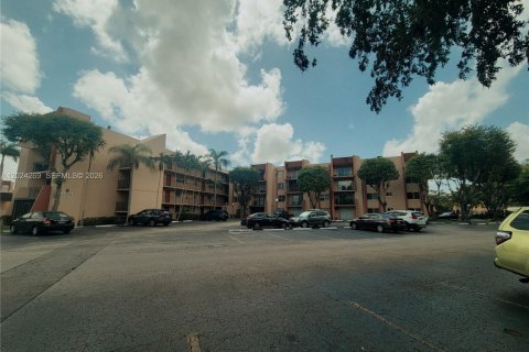 Condominio en Miami, Florida, 2 dormitorios  № 2084752