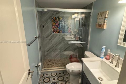 Снять в аренду кондоминиум в Халландейл-Бич, Флорида 2 спальни, 102.19м2, № 1965399 - фото 15