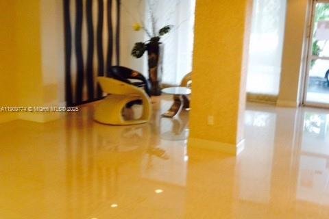 Снять в аренду кондоминиум в Халландейл-Бич, Флорида 2 спальни, 102.19м2, № 1965399 - фото 4