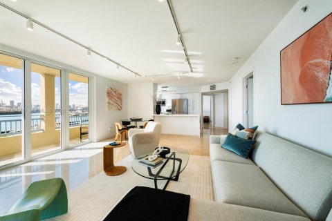 Condo in Miami Beach, Florida, 2 bedrooms  № 2026782 - photo 5