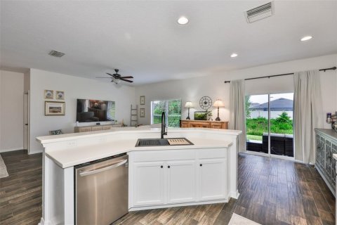Villa ou maison à vendre à Valrico, Floride: 3 chambres, 144.46 m2 № 1725669 - photo 8