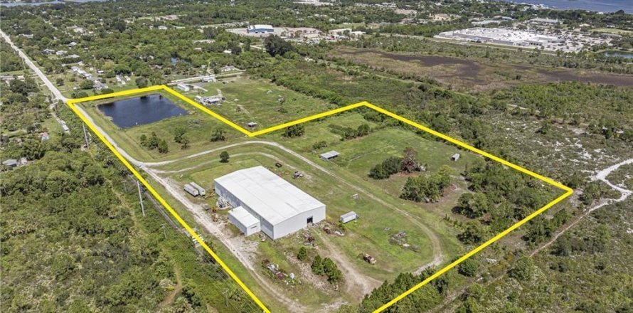 Immobilier commercial à Sebastian, Floride № 2365161