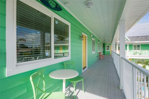Propiedad comercial en venta en Saint Pete Beach, Florida, 648.09 m2 № 1810638 - foto 8
