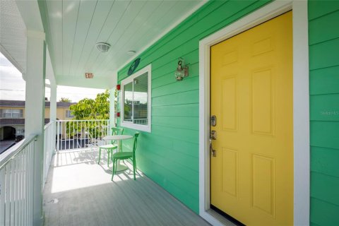 Propiedad comercial en venta en Saint Pete Beach, Florida, 648.09 m2 № 1810638 - foto 9